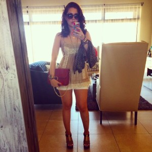 Blusa - BCBG, Shorts - JC Penny, Bolsa - C Wonder, Zapatos - Report