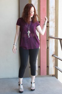 Blusa - Target, Leggins - INC, Zapatos - Report, Collar - Reina Díaz